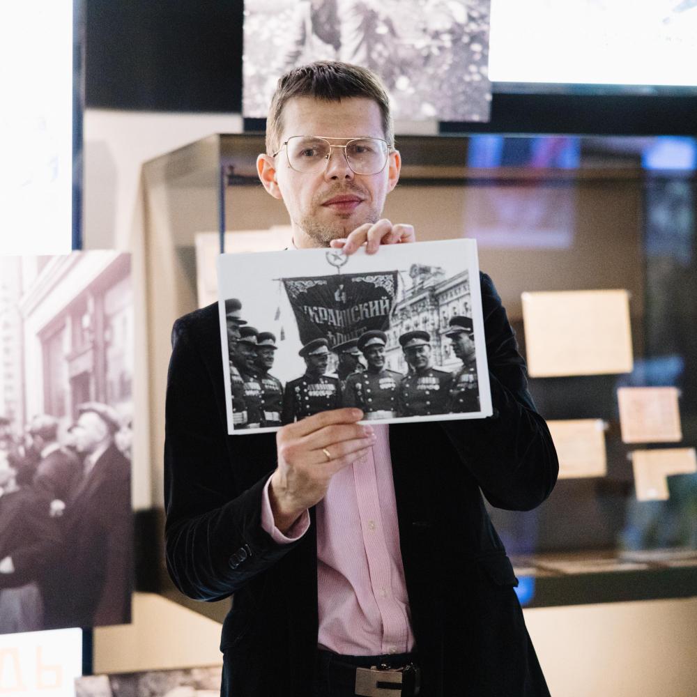 Праздничный марш: история парадов в честь Дня Победы