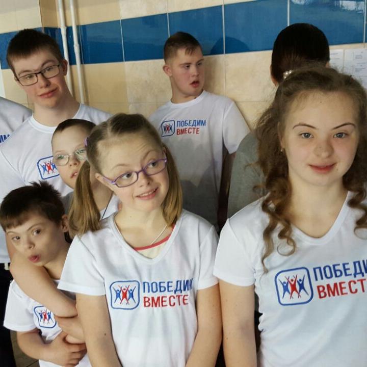 ​В Москве впервые прошёл Открытый турнир по плаванию среди людей с синдромом Дауна