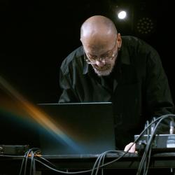 «Новая музыка в зале Свободы»: Дмитрий Шубин. «Сад маленьких звуков»