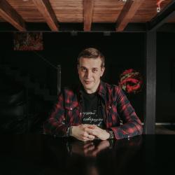 Кураторский цикл Николая Жаринова. «Русский мир Алексея Балабанова»
