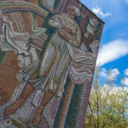 «Вечное лето». Мозаики и сграффито Свердловска