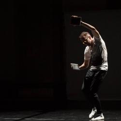 Александр Петражицкий: «Переотражения». Перформанс в Зале Свободы