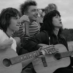 «Лето» представляет Рома Зверь. Премьера фильма Кирилла Серебренникова