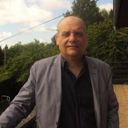 Поль Диечи. Футбол и политика