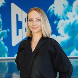 Кураторская экскурсия Галины Шубиной по выставке «Двадцать один длинный, один короткий»