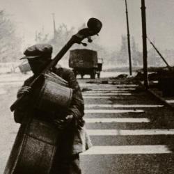 Музыкально-поэтический перформанс «На улицах не было неба»