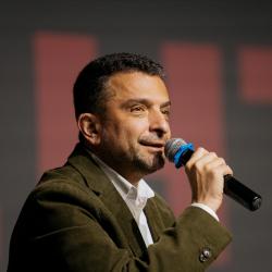 Александр Архангельский. «Русский иероглиф. История жизни Инны Ли, рассказанная ею самой»