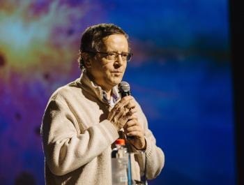 Откуда в нас звёздное железо: астрофизик — о «кирпичиках» Вселенной