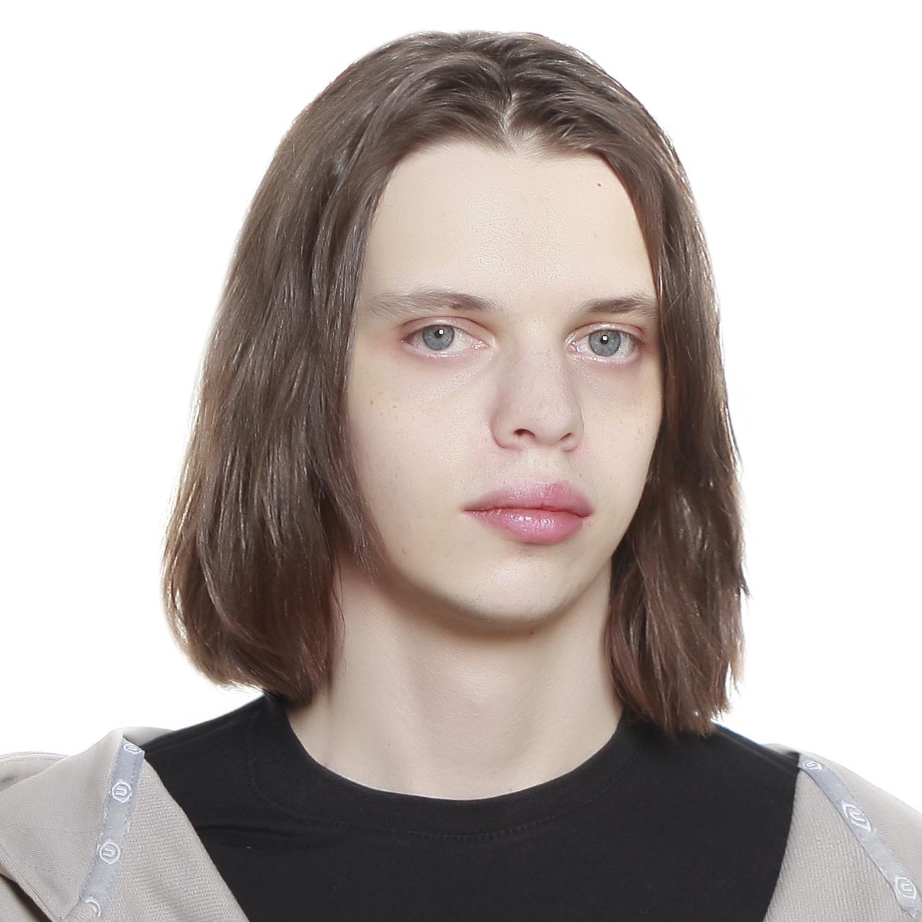 Илья Холопов