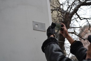 "Последний адрес": Установка табличек на домах репрессированных в Москве Установка табличек на домах репрессированных в Москве