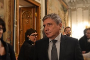 Торжественное награждение французским национальным орденом «За заслуги» директора Центра Ельцина Александра Дроздова