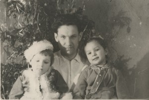 Борис Ельцин с дочерьми Еленой и Татьяной