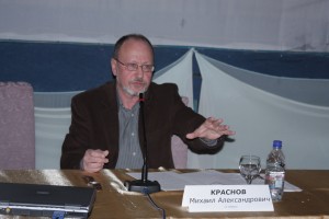 Профессор, заведующий кафедрой муниципального и конституционного права Михаил Краснов