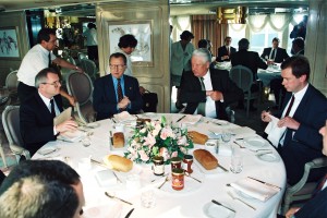 Визит президента РФ Б.Н. Ельцина в Греческую Республику для участия в заседании глав государств и правительств Европейского союза