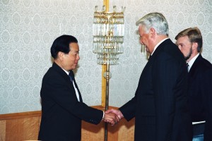 Встреча президента РФ Б.Н. Ельцина с  министром иностранных дел Китайской Народной Республики Цянь Цичэнем