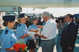 Поездка президента РФ Б.Н. Ельцина и Н.И. Ельциной по Волге (г. Плес Ивановской области, г. Нижний Новгород, г.Тольятти, г. Волжск (показательные полеты военной авиации),  г. Ростов-на-Дону и г. Сочи резиденция "Бочаров ручей")