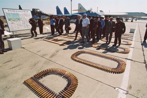 Поездка президента РФ Б.Н. Ельцина и Н.И. Ельциной по Волге (г. Плес Ивановской области, г. Нижний Новгород, г. Тольятти, г. Волжск (показательные полеты военной авиации),  г. Ростов-на-Дону и г. Сочи резиденция "Бочаров ручей")