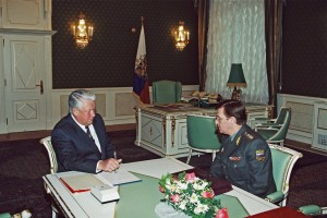 Встреча президента РФ Б.Н. Ельцина с директором Федеральной пограничная служба РФ А.И. Николаевым