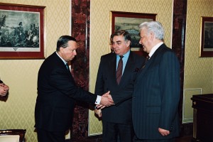 Встреча президента РФ Б.Н. Ельцина с Генеральным директором Генерального Соглашения о тарифах и торговле (ГАТТ), директором Всемирной торговой организации (ВТО) Питером Сазерлендом