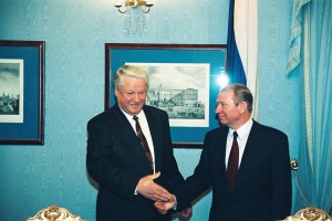 Визит в РФ президента Украины Л.Д. Кучмы (подписывается соглашение о раздельном принципе базирования ВМС Украины и ЧФ России)