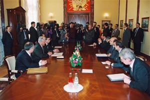 Встреча президента РФ Б.Н. Ельцина с Министром иностранных дел Франции А. Жюппе, Министром иностранных дел ФРГ К. Кинкелем, Министром иностранных дел Испании Х. Солану и  члена Комиссии ЕС Хансом ван ден Бруком