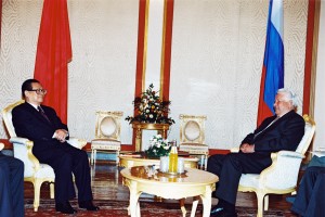 Участие руководителей стран - постоянных членов СБ ООН и участниц ОБСЕ в торжествах по случаю 50-летия Победы в Великой Отечественной войне 1941-1945 гг. (Красная площадь, Александровский сад, Поклонная гора, Кремль, БКД)