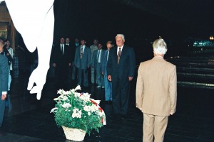 Церемония возложения цветов в зале Памяти и Скорби Центрального музея Великой Отечественной война