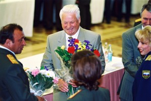 Торжественный прием президента РФ Б.Н. Ельцина в честь выпускников военных академий и военных университетов