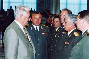 Торжественный прием президента РФ Б.Н. Ельцина в честь выпускников военных академий и военных университетов