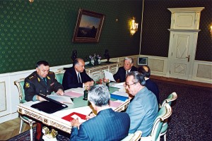 Совещание президента РФ Б.Н. Ельцина по комплексу вопросов, связанных с урегулированием ситуации в Чеченской Республике