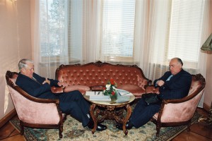 Встреча президента РФ Б.Н. Ельцина с председателем Правительства РФ В.С. Черномырдиным