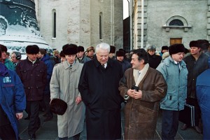 Президент РФ Б.Н. Ельцин с журналистами кремлевского пула