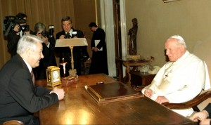 Встреча Бориса Ельцина с Папой Римским Иоанном Павлом II в Ватикане (1998)  
