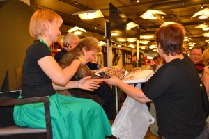 Презентация фотоальбома «90-е. Страна» в магазине «Москва»