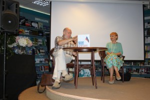 Презентация фотоальбома "90-е. Страна" в Московском Доме книги