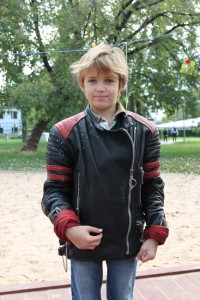 Артефакты 90-х на  фестивале "0стров 90-х" в парке Музеон