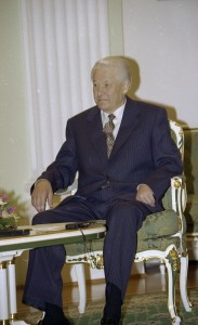 Президент РФ Борис Ельцин дает интервью немецкому журналу «Штерн»