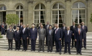 Саммит НАТО-Россия. Главы государств и правительств стран участников НАТО после подписания Основополагающего акта о взаимных отношениях, сотрудничестве и безопасности между Россией и НАТО