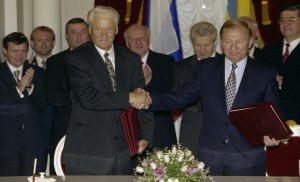 Встреча президента РФ Бориса Ельцина с президентом республики Украина Леонидом Кучмой