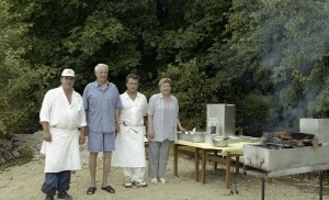 Президент РФ Борис Ельцин на отдыхе. Президент РФ Борис Ельцин и супруга президента РФ Наина Ельцина на отдыхе