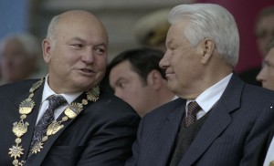 Президент РФ Борис Ельцин на праздновании 850-летия г. Москвы на Тверской улице