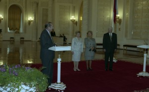 Государственный визит в РФ президента Французской Республики Жака Ширака с супругой Бернадент Ширак. Во время вручения президенту Франции Жаку Шираку ордена «За заслуги перед Отечеством» 1 степени