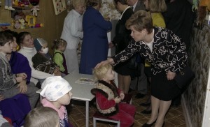 Государственный визит в РФ президента Французской Республики Жака Ширака с супругой Бернадент Ширак. Во время посещения Института детской онкологии