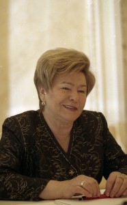 Интервью супруги президента РФ Наины Ельциной японской газете «Асахи» и журналу «Аэра»