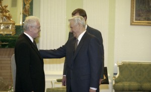 Официальный визит в РФ премьер-министра Франции Лионеля Жоспена. Перед началом встречи