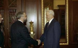 Президент РФ Борис Ельцин во время встречи с Председателем ВГТРК Н.К. Сванидзе
