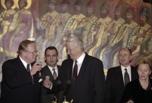 Визит президента Финляндии Мартти Ахтисаари в РФ. Во время официального обеда