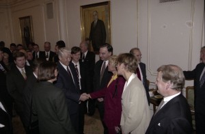 Государственный визит президента РФ Бориса Ельцина в Королевство Швеция. Посещение президентом РФ Борисом Ельциным Парламента Швеции. Во время встречи с руководителями политических партий