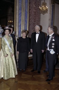 Государственный визит президента РФ Бориса Ельцина в Королевство Швеция. Официальный обед в честь президента РФ Бориса Ельцина и супруги президента РФ Наины Ельциной от имени Их Величеств Короля Карла XVI Густава и Королевы Сильвии