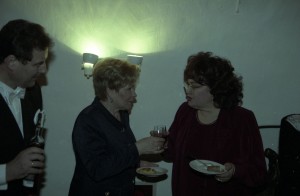 Супруга президента РФ Наина Ельцина на благотворительном концерте М. Биешу в музее-усадьбе А.С. Пушкина на Старом Арбате